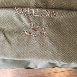 Arcteryx khyber 80l crocodile